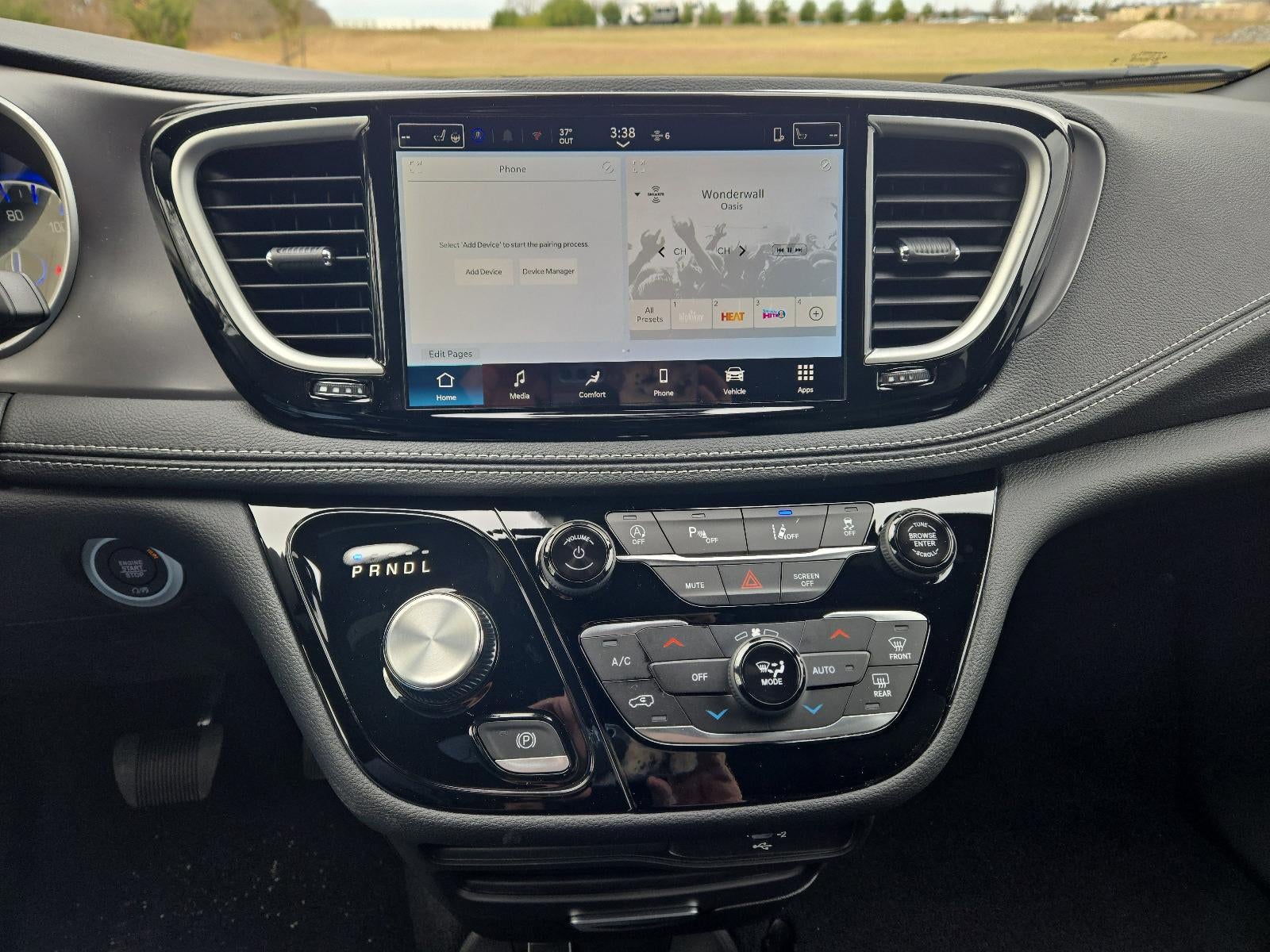 2026 Chrysler Pacifica Select AWD