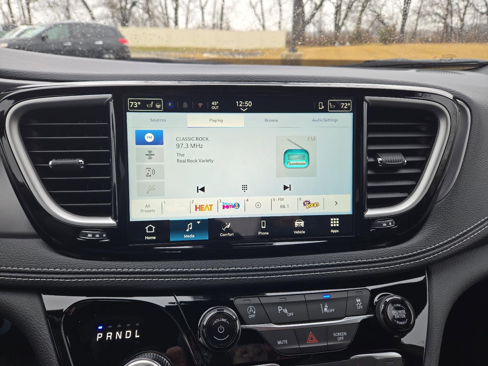 2026 Chrysler Pacifica Select AWD