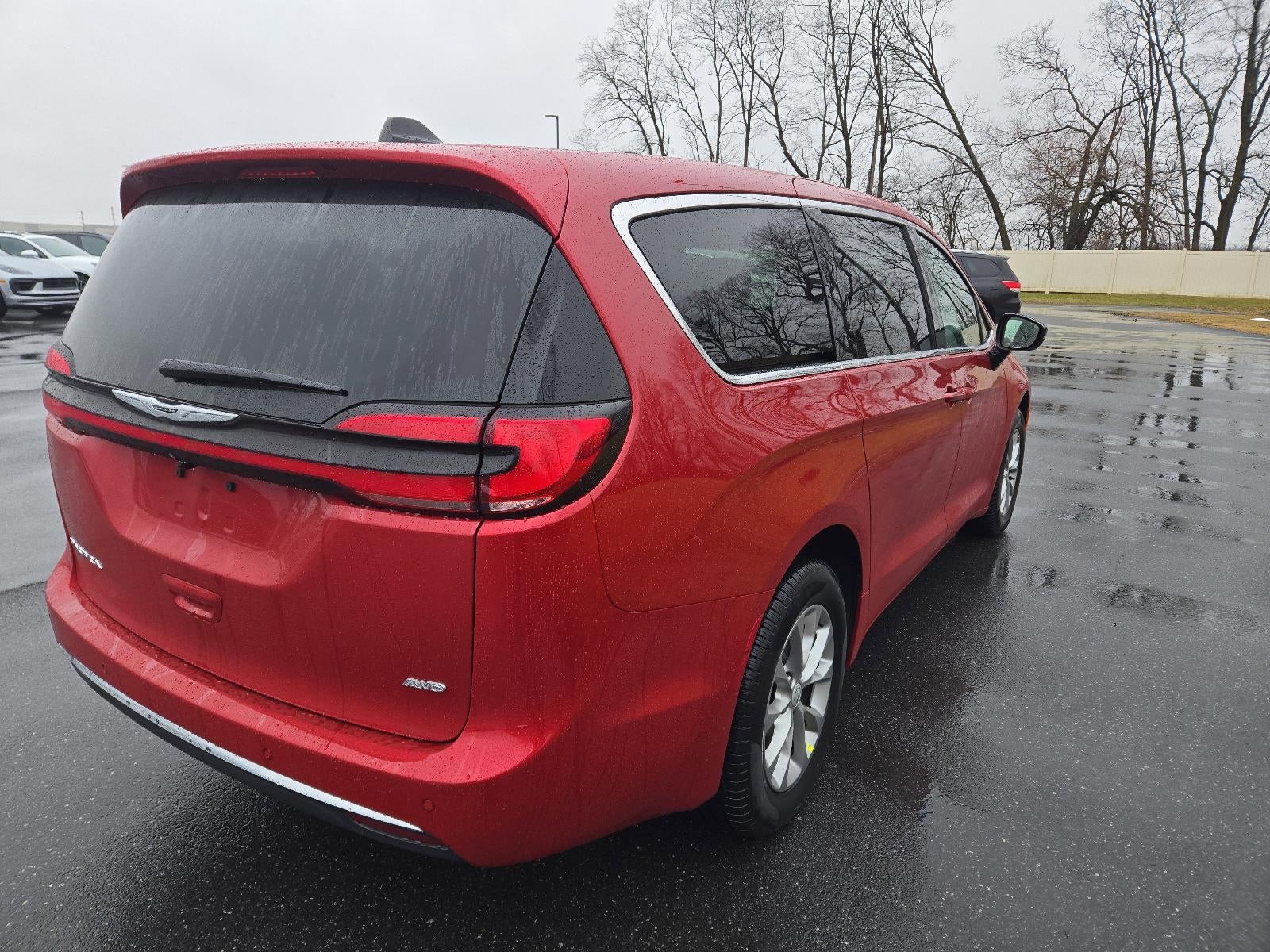 2026 Chrysler Pacifica Select AWD