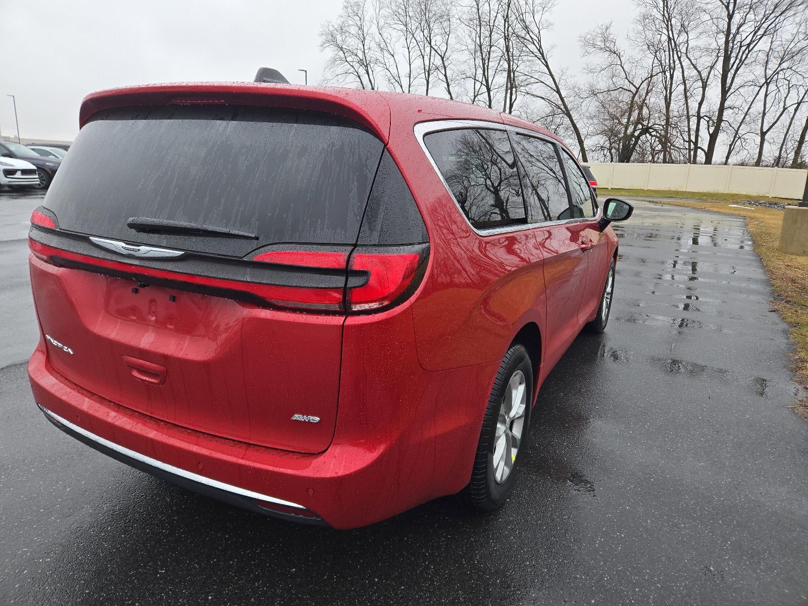 2026 Chrysler Pacifica Select AWD