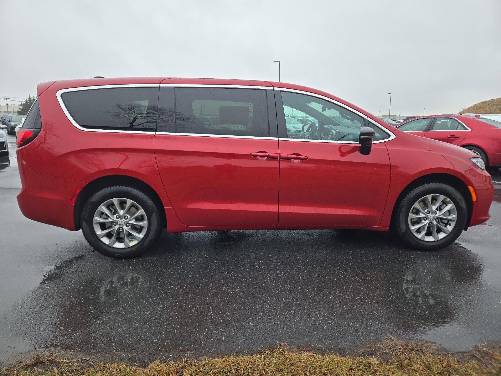 2026 Chrysler Pacifica Select AWD