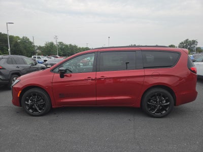 2027 Chrysler Pacifica Select AWD