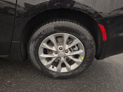 2026 Chrysler Pacifica Select AWD