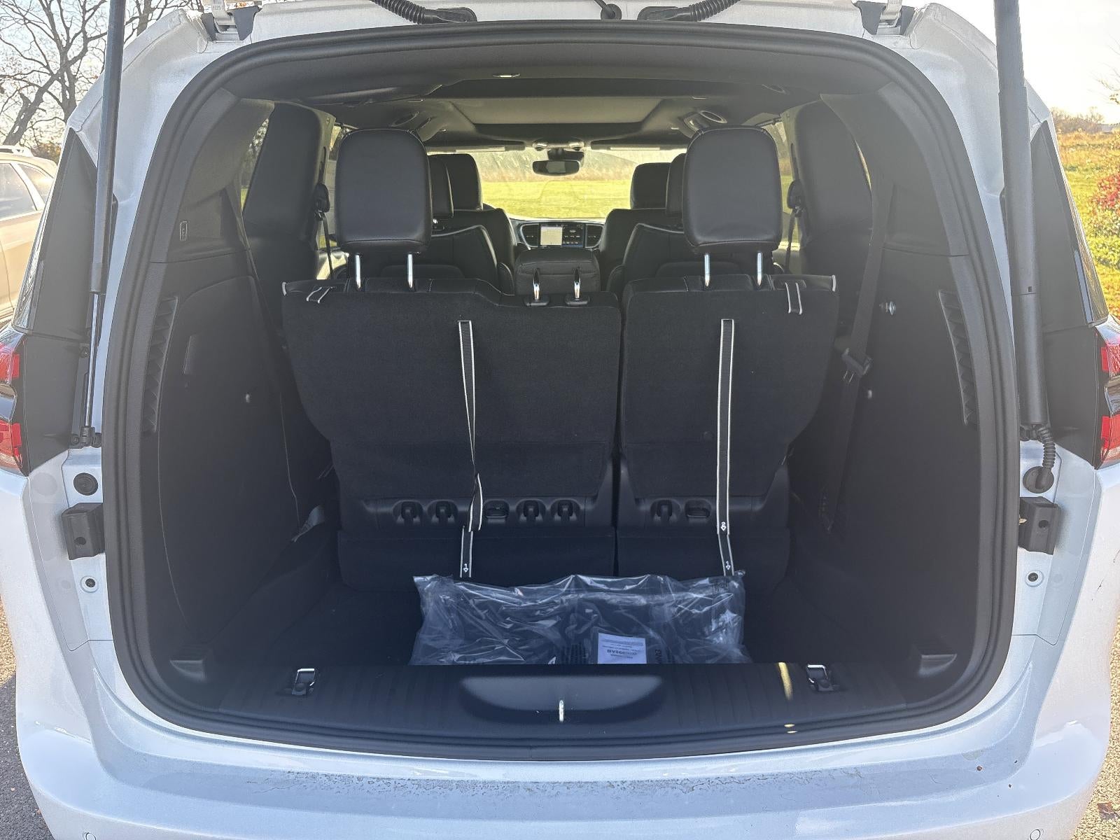 2026 Chrysler Pacifica Limited AWD