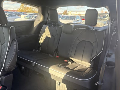 2026 Chrysler Pacifica Limited AWD