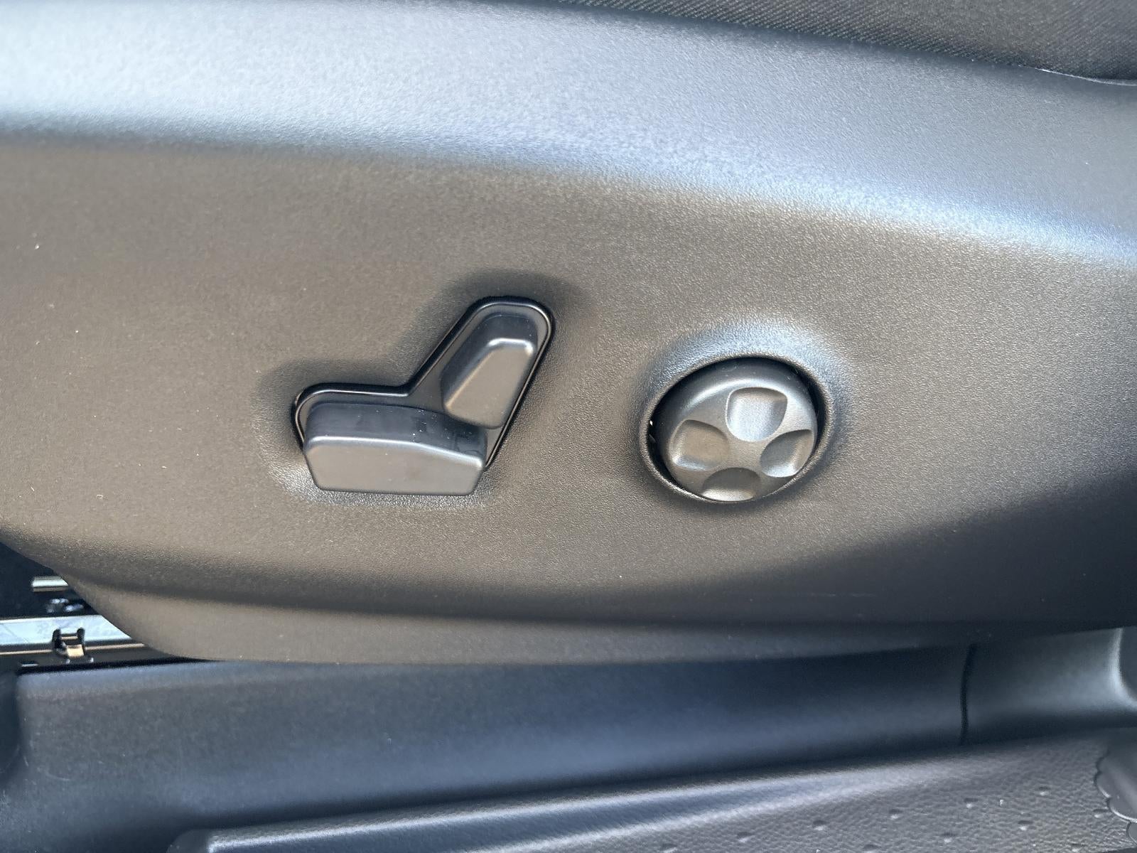 2026 Chrysler Pacifica Limited AWD