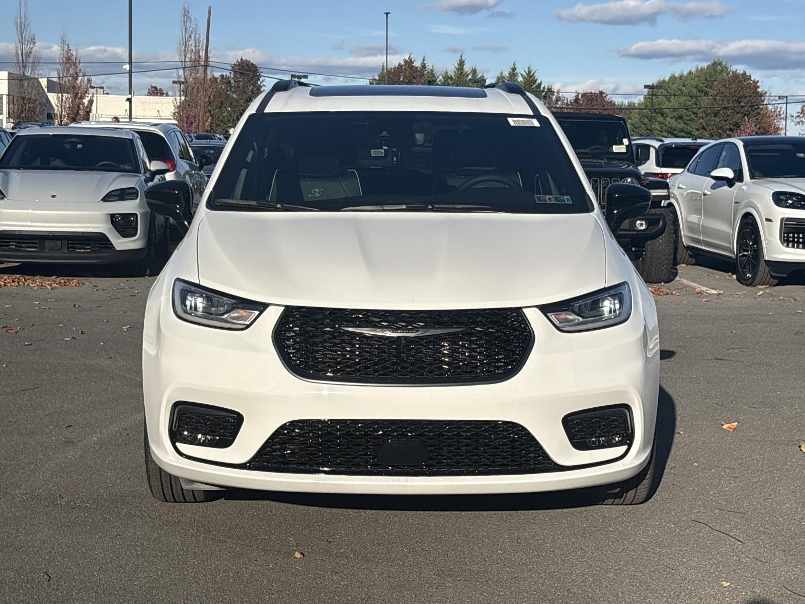 2026 Chrysler Pacifica Limited AWD