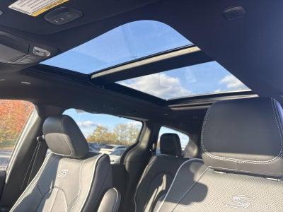 2026 Chrysler Pacifica Limited AWD