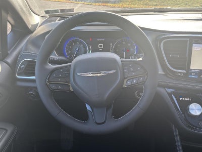 2026 Chrysler Pacifica Limited AWD