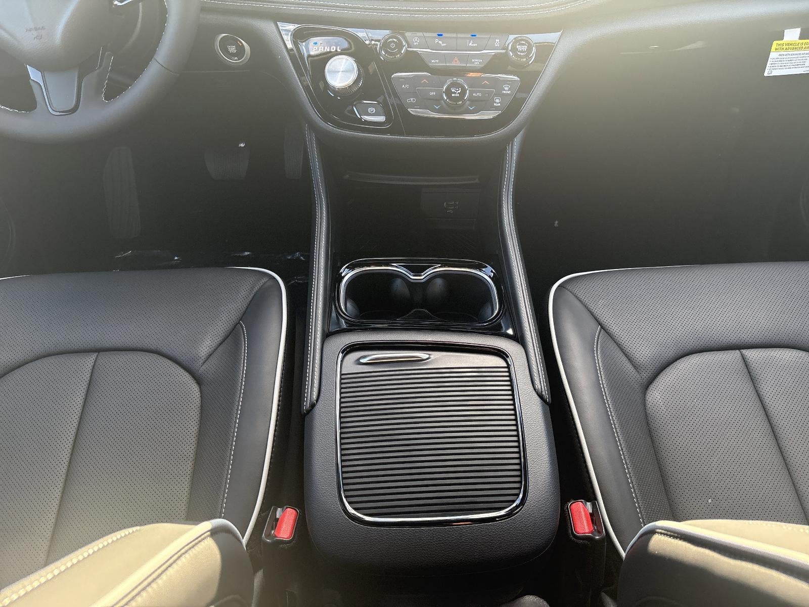 2026 Chrysler Pacifica Limited AWD