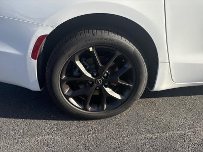 2026 Chrysler Pacifica Limited AWD