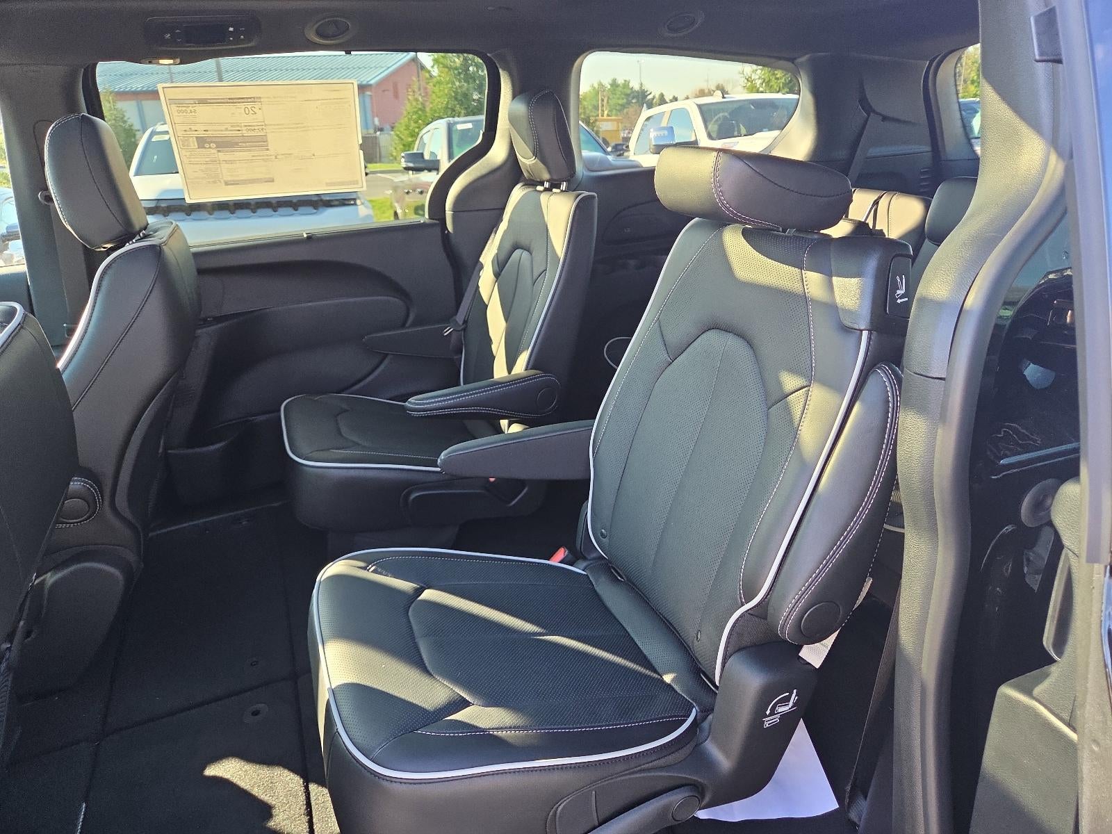 2026 Chrysler Pacifica Limited AWD