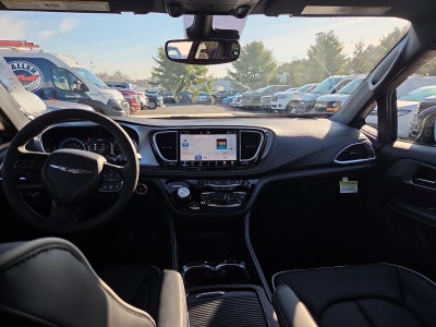 2026 Chrysler Pacifica Limited AWD