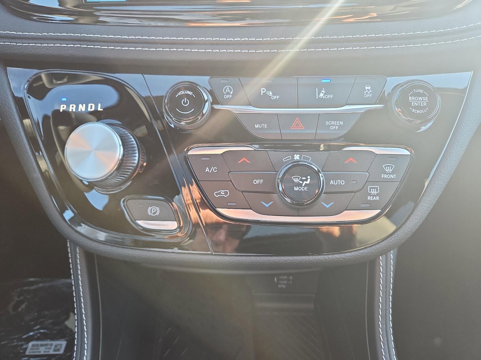 2026 Chrysler Pacifica Limited AWD