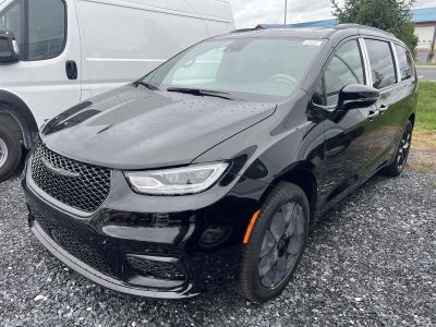 2026 Chrysler Pacifica Limited AWD