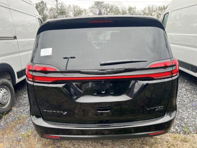 2026 Chrysler Pacifica Limited AWD