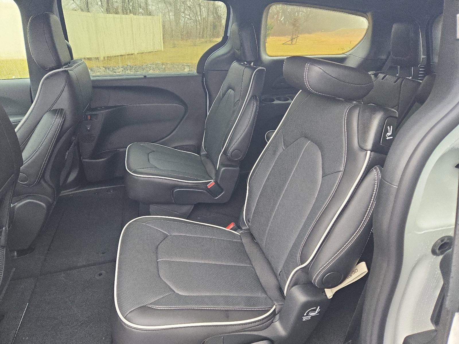 2026 Chrysler Pacifica Limited AWD