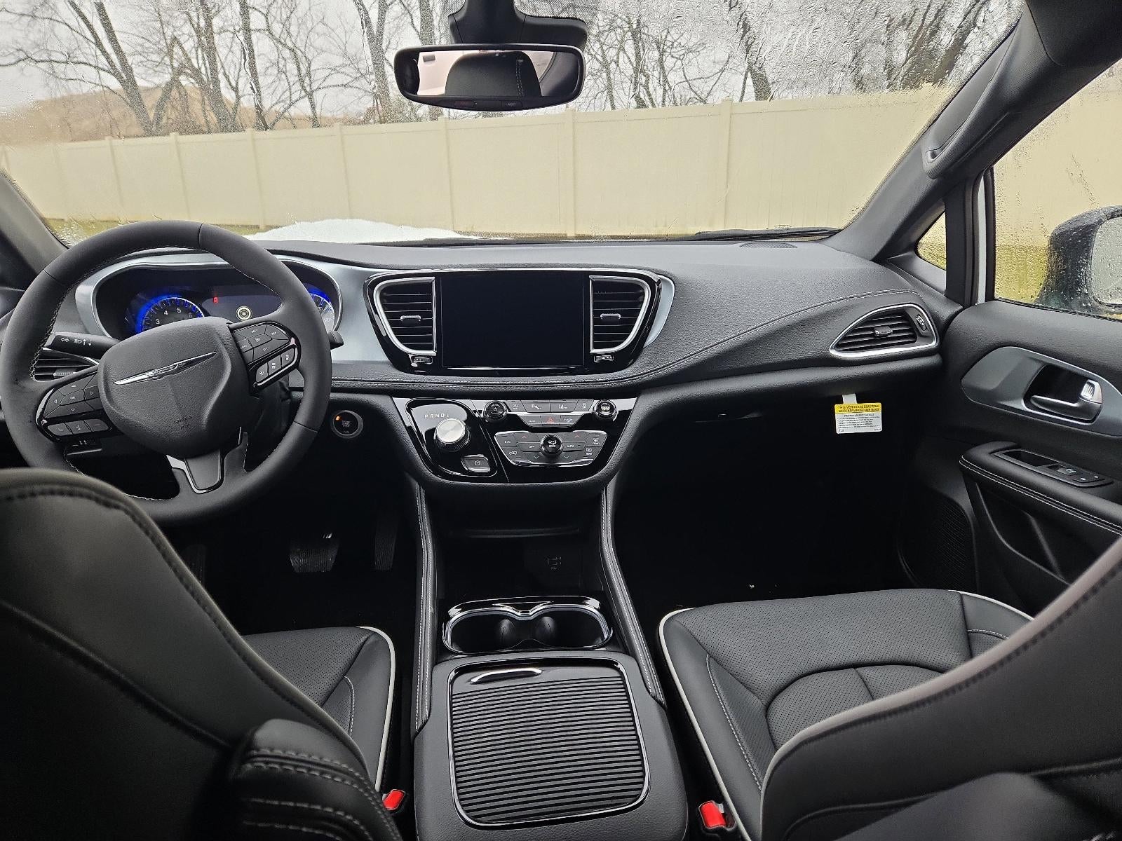 2026 Chrysler Pacifica Limited AWD