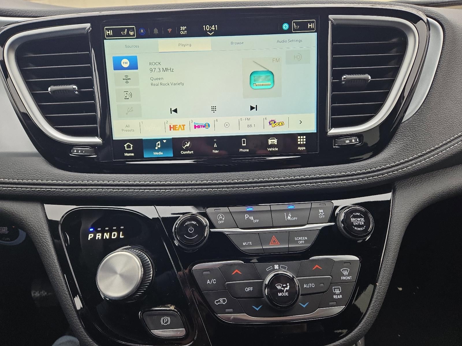 2026 Chrysler Pacifica Limited AWD