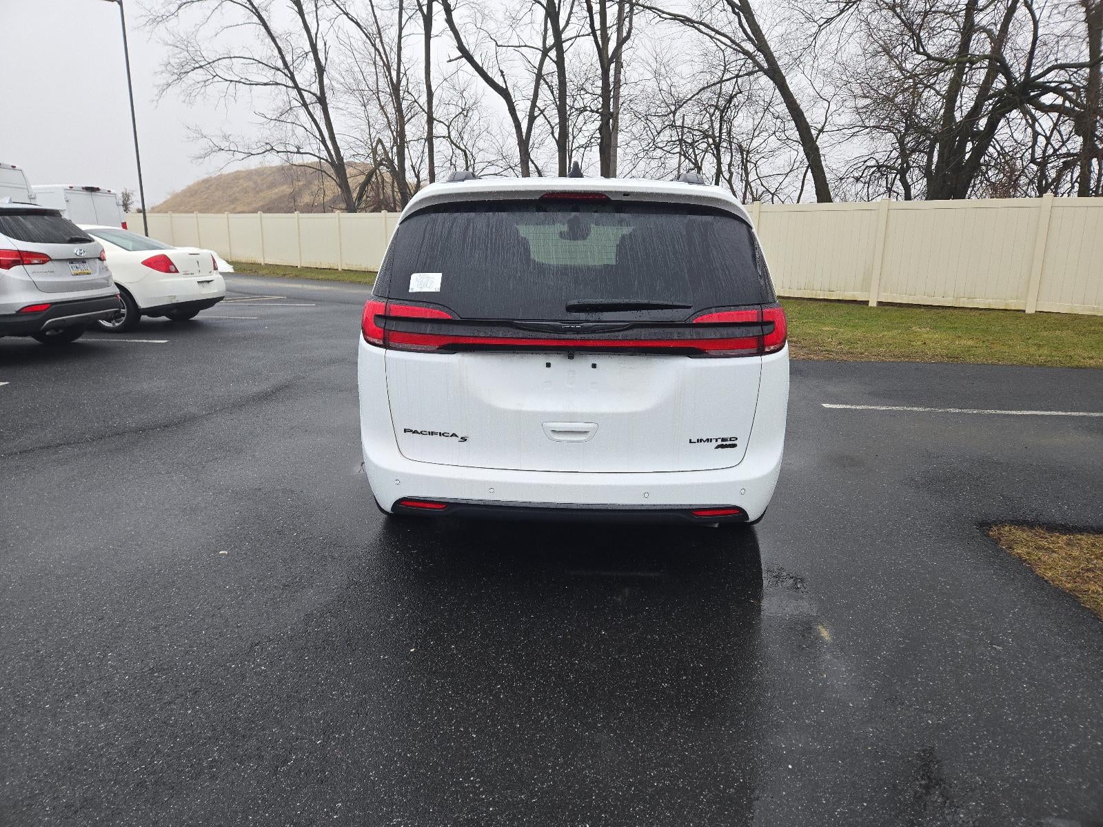 2026 Chrysler Pacifica Limited AWD