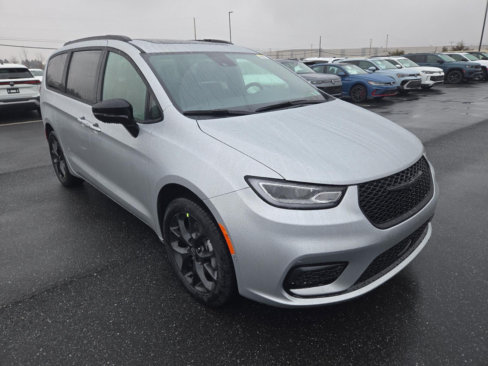 2026 Chrysler Pacifica Limited AWD
