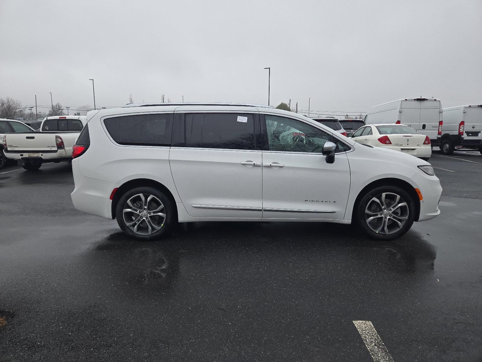 2026 Chrysler Pacifica Pinnacle AWD