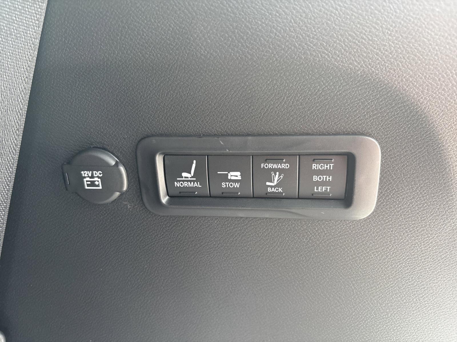 2026 Chrysler Pacifica Pinnacle AWD