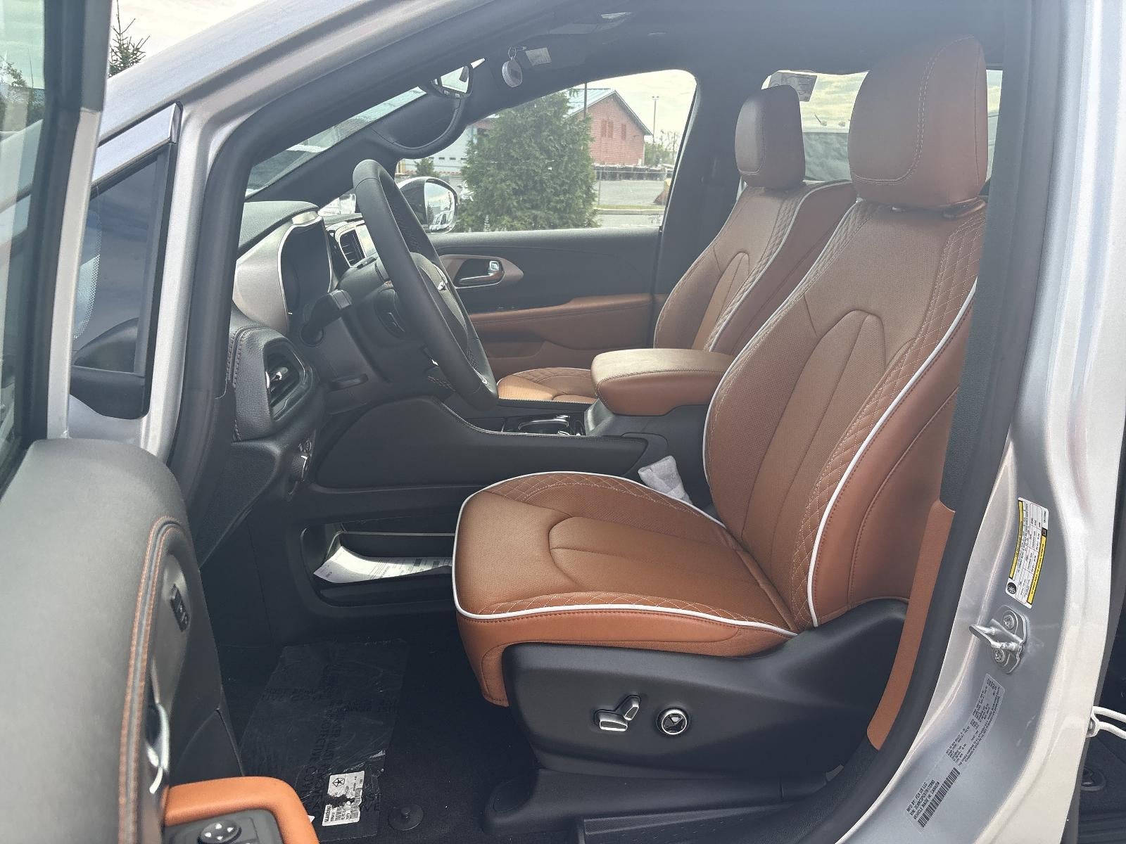 2026 Chrysler Pacifica Pinnacle AWD