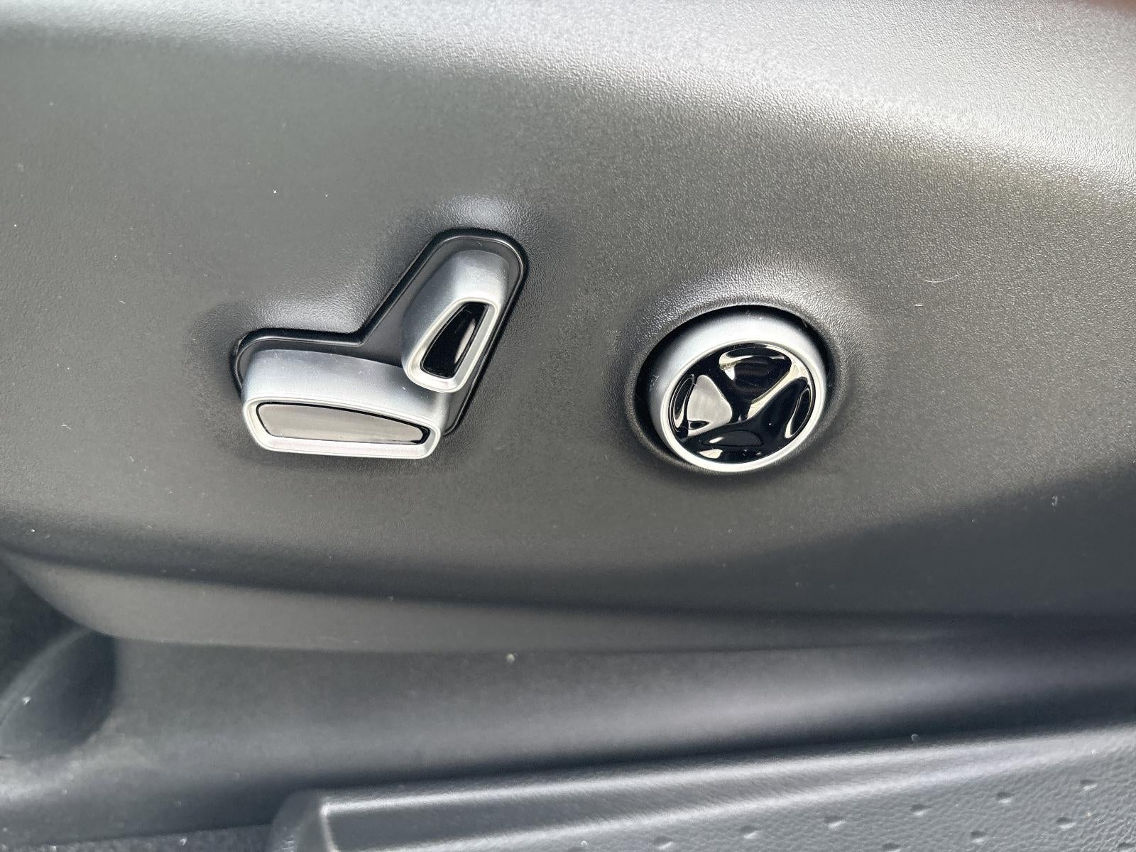 2026 Chrysler Pacifica Pinnacle AWD