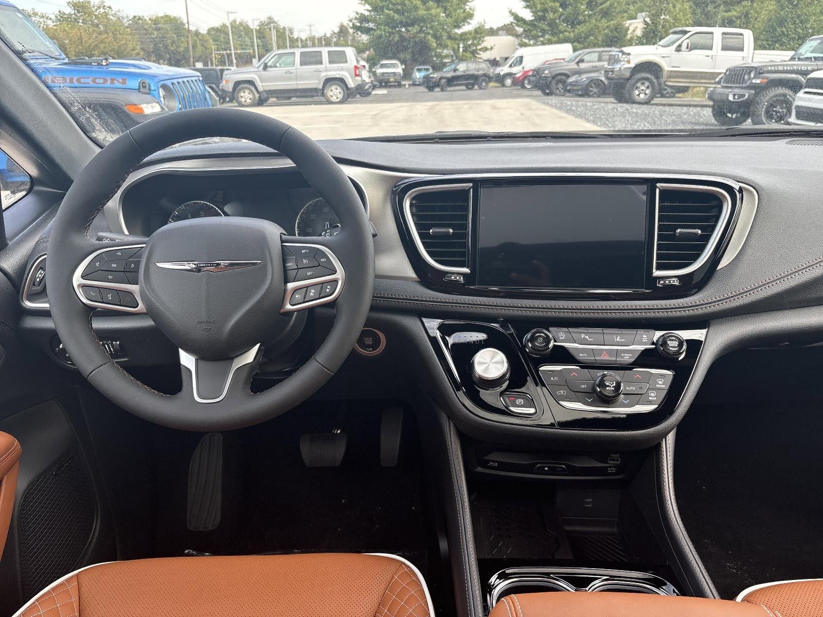 2026 Chrysler Pacifica Pinnacle AWD