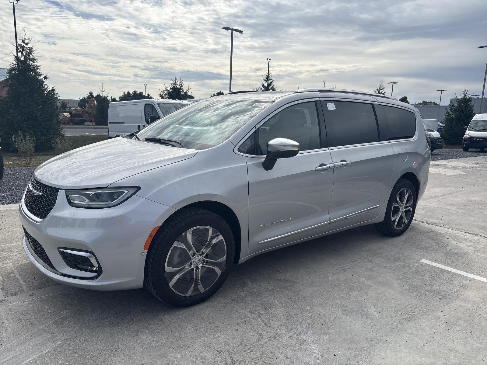 2026 Chrysler Pacifica Pinnacle AWD