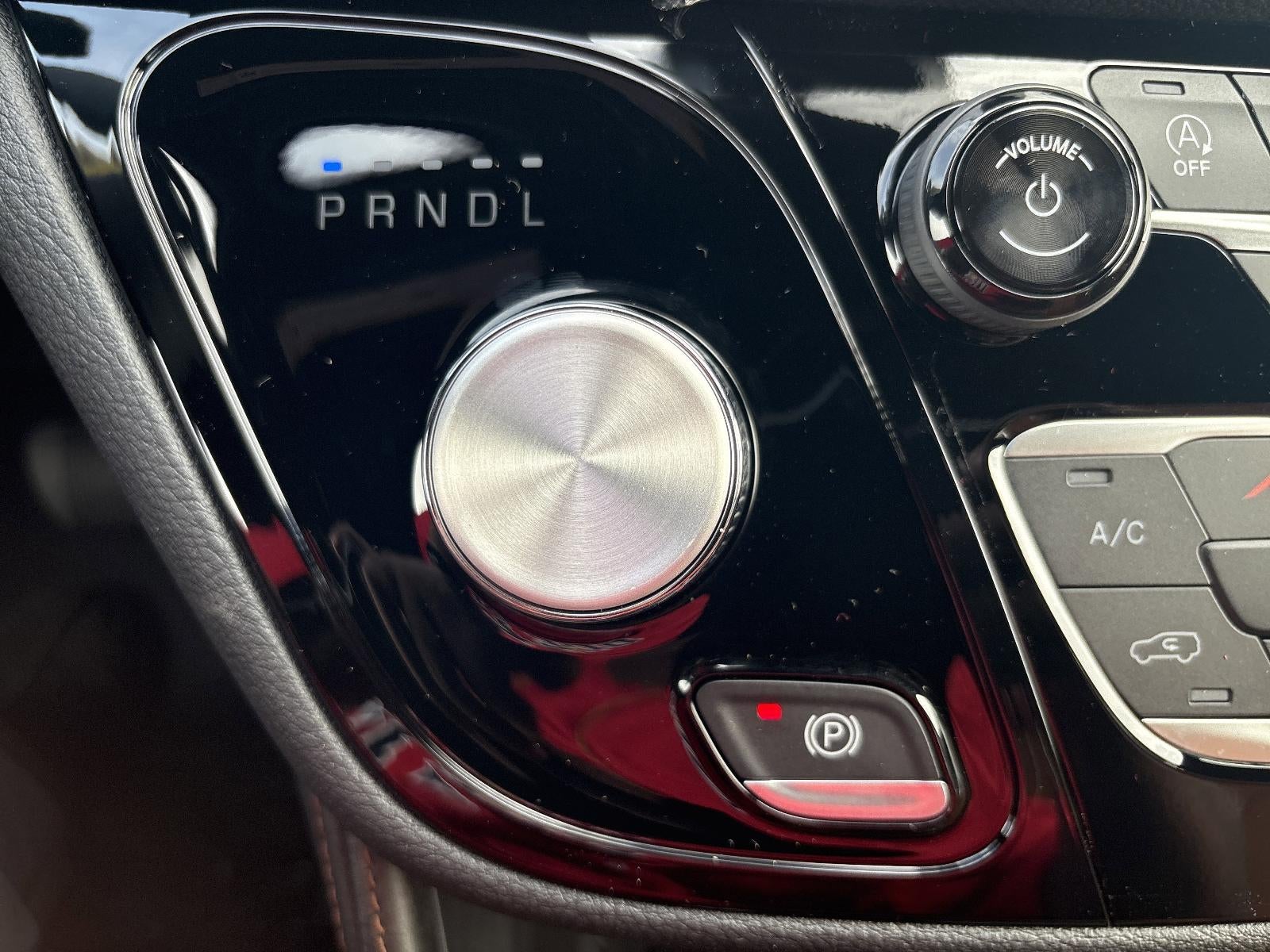 2026 Chrysler Pacifica Pinnacle AWD