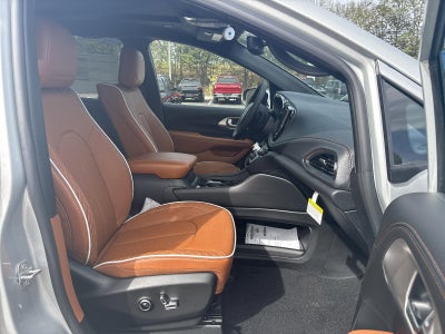2026 Chrysler Pacifica Pinnacle AWD