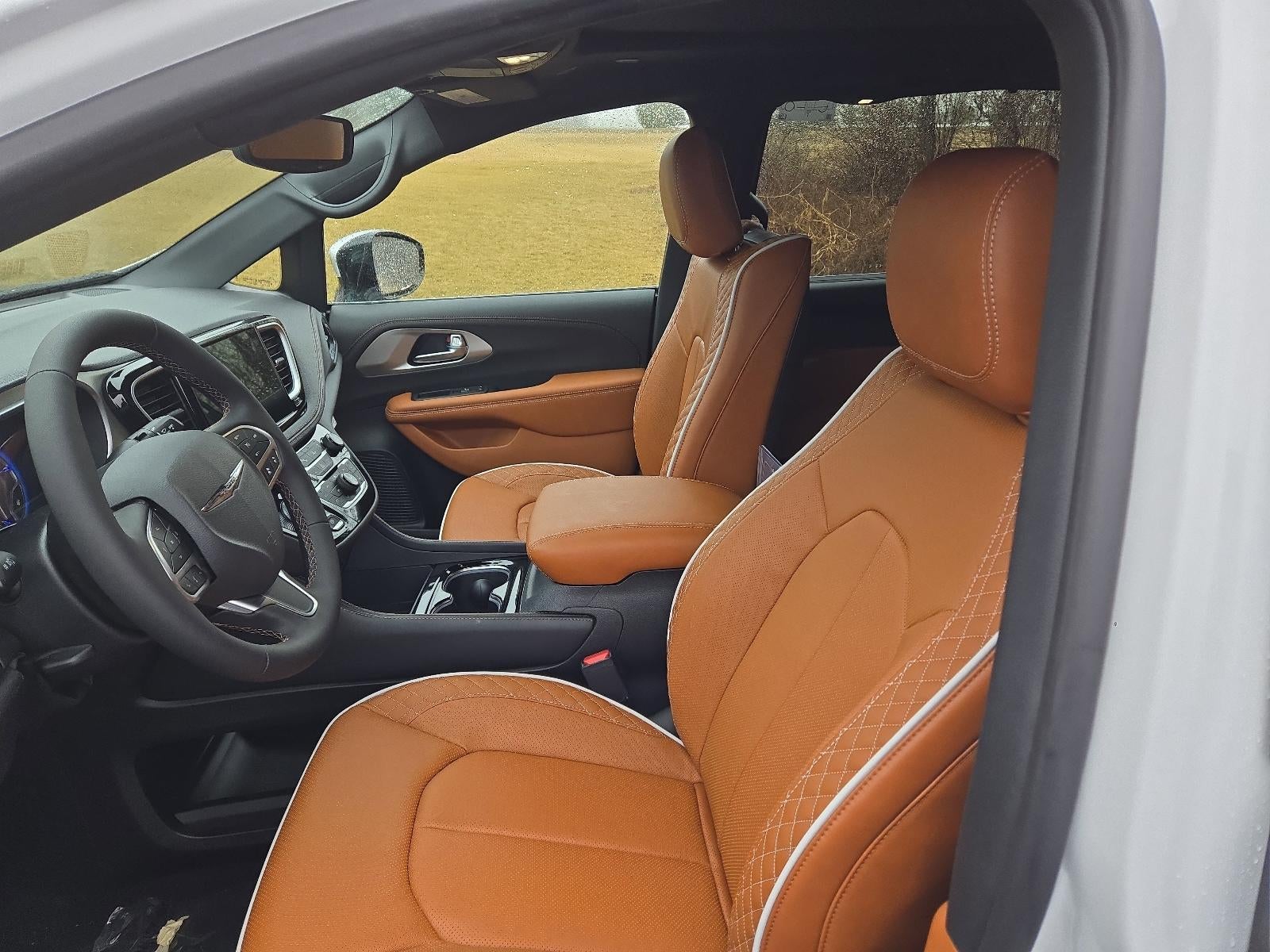 2026 Chrysler Pacifica Pinnacle AWD