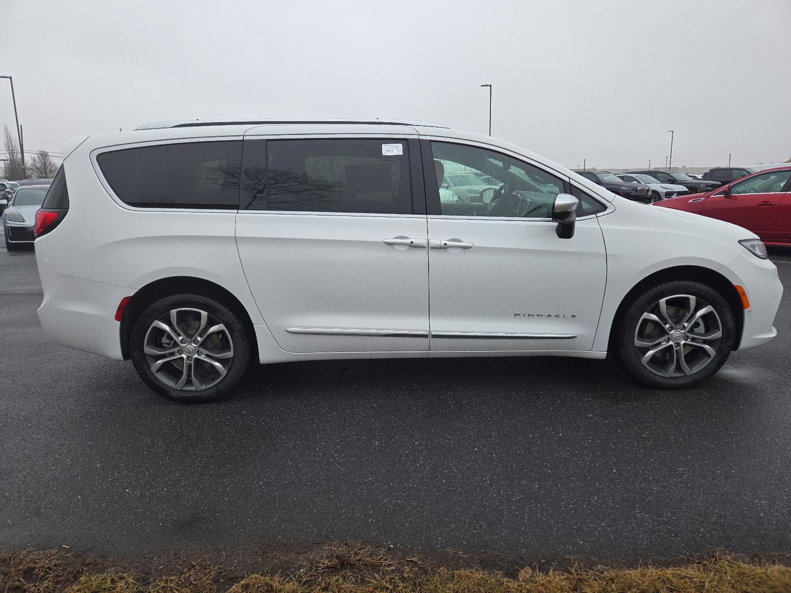 2026 Chrysler Pacifica Pinnacle AWD