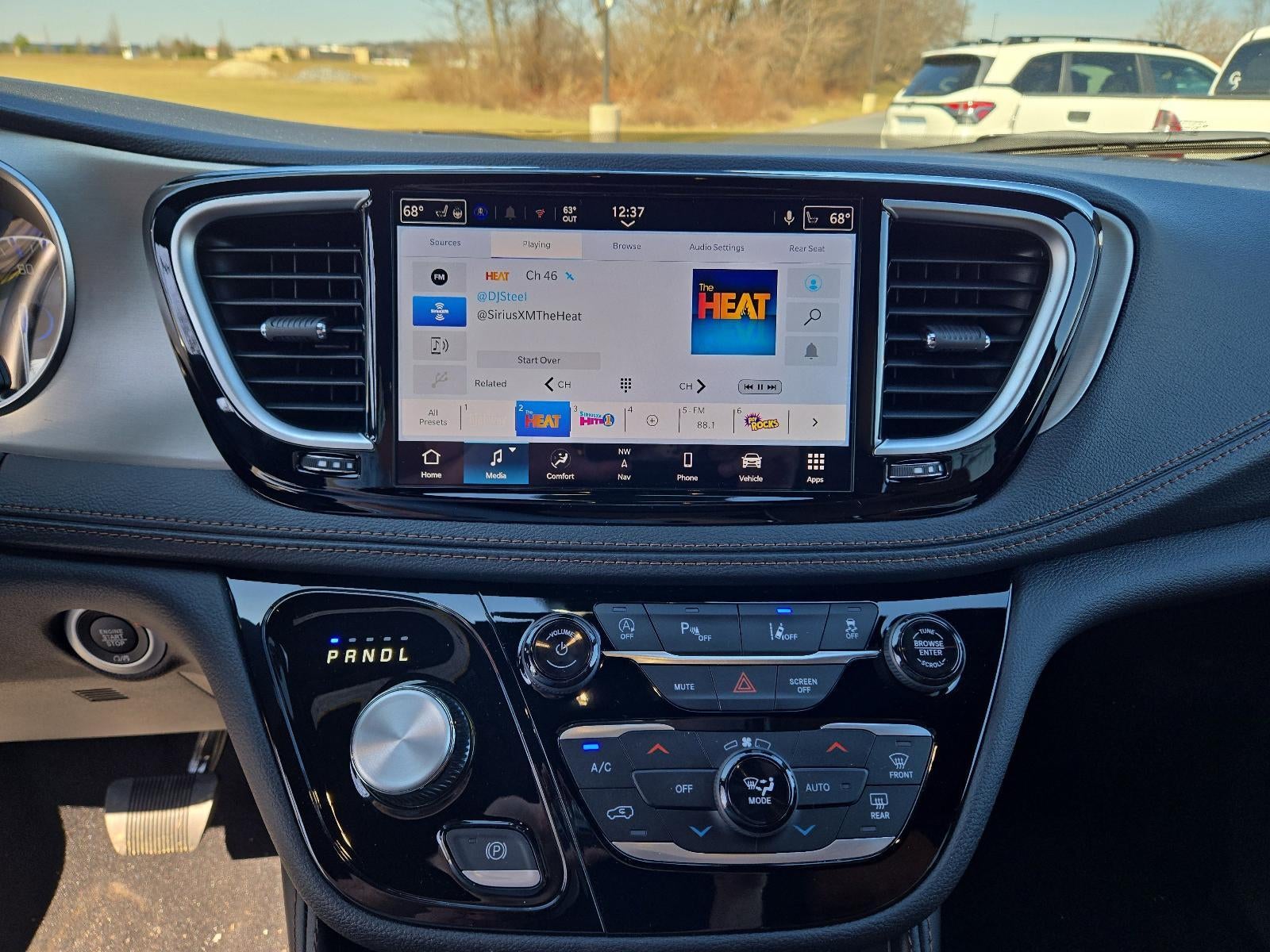 2026 Chrysler Pacifica Pinnacle AWD