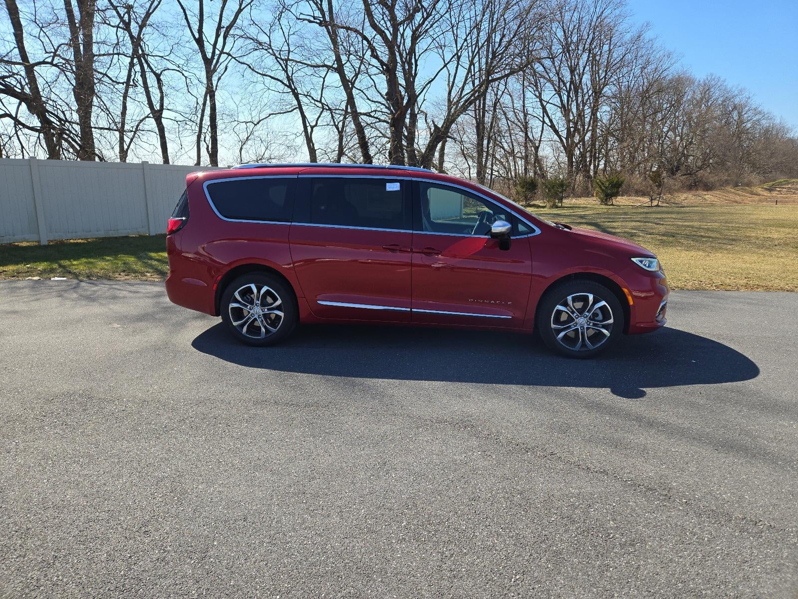 2026 Chrysler Pacifica Pinnacle AWD