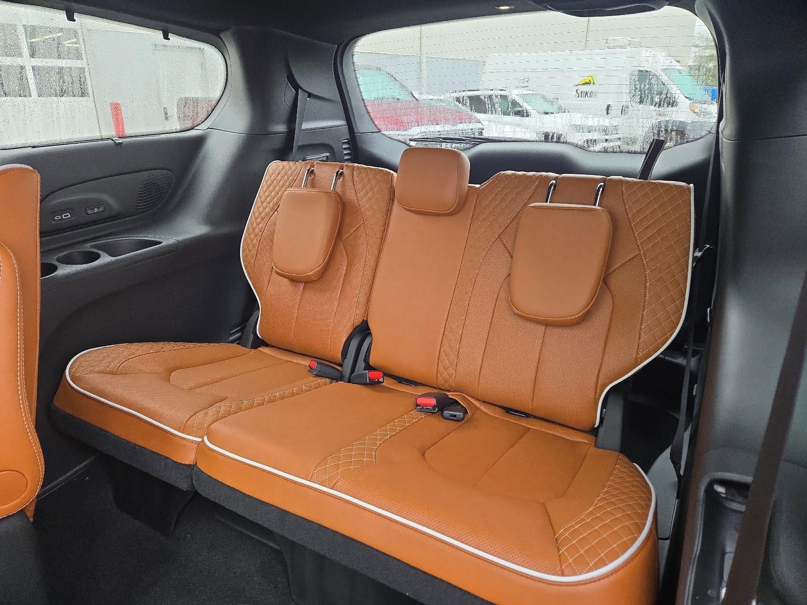 2026 Chrysler Pacifica Pinnacle AWD