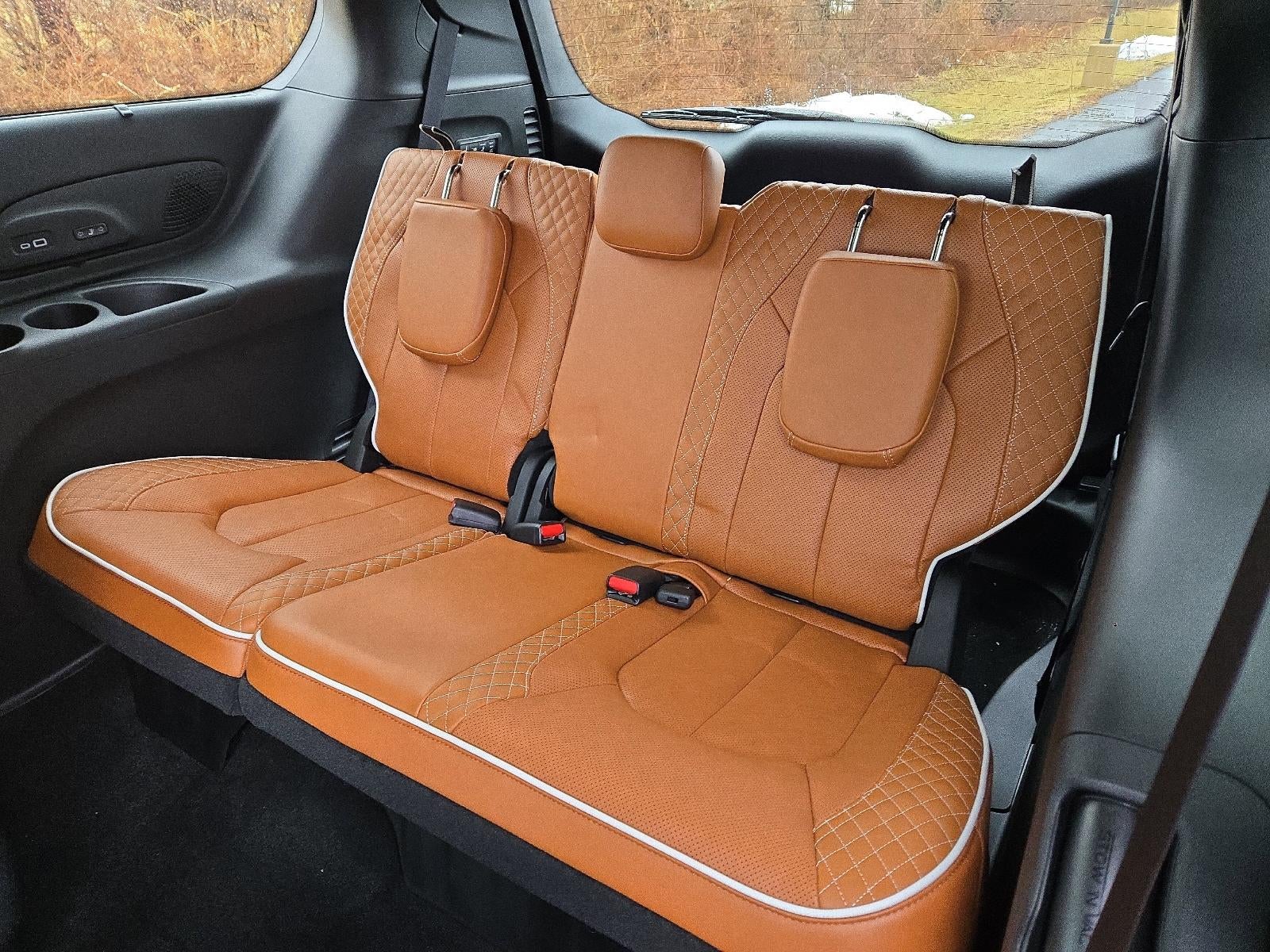 2026 Chrysler Pacifica Pinnacle AWD