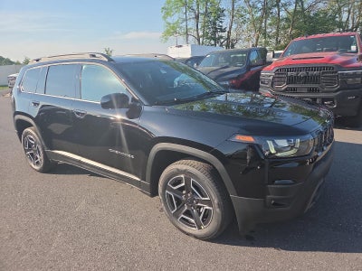 2026 Jeep Cherokee Laredo 4x4