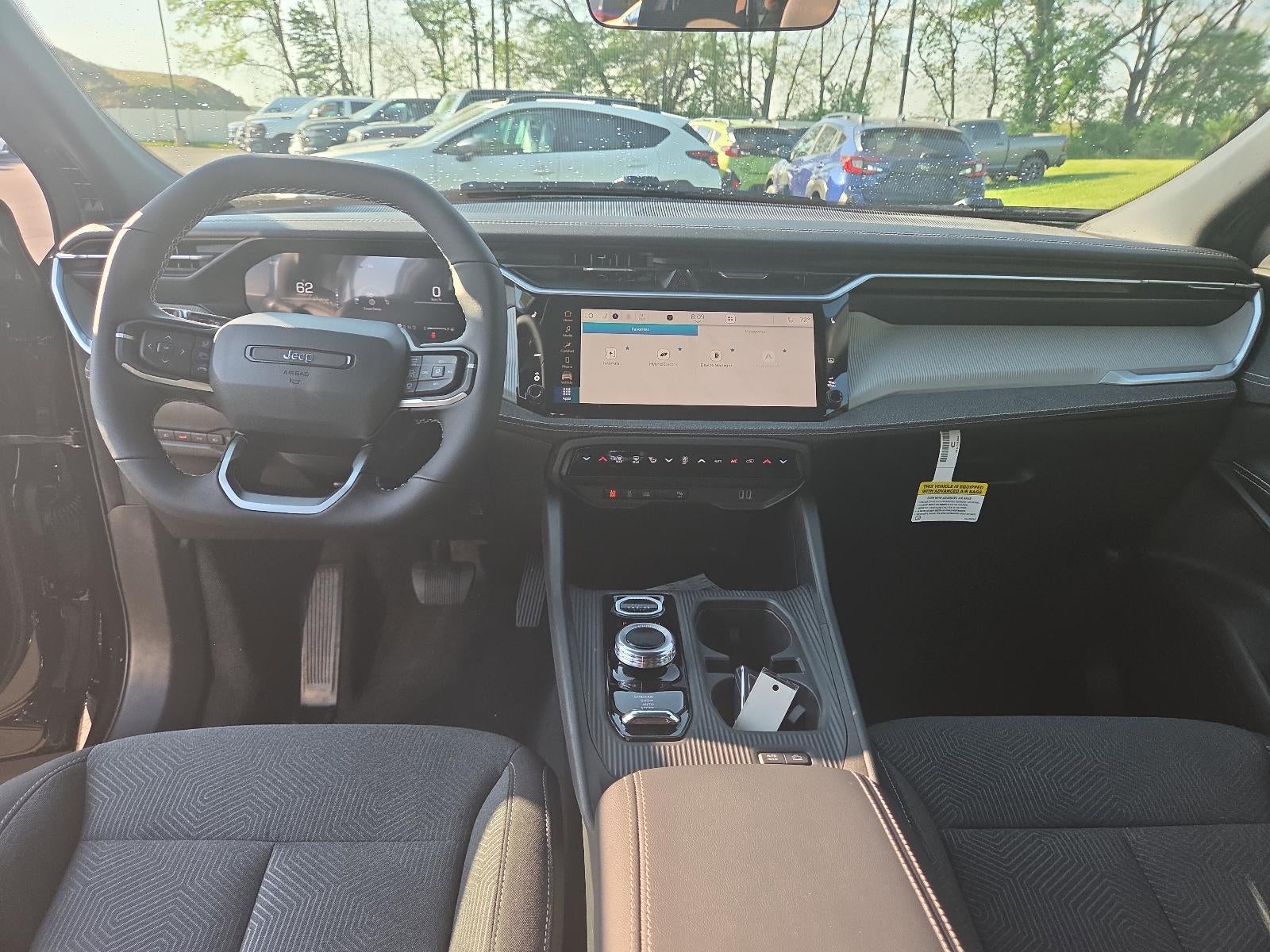 2026 Jeep Cherokee Laredo 4x4