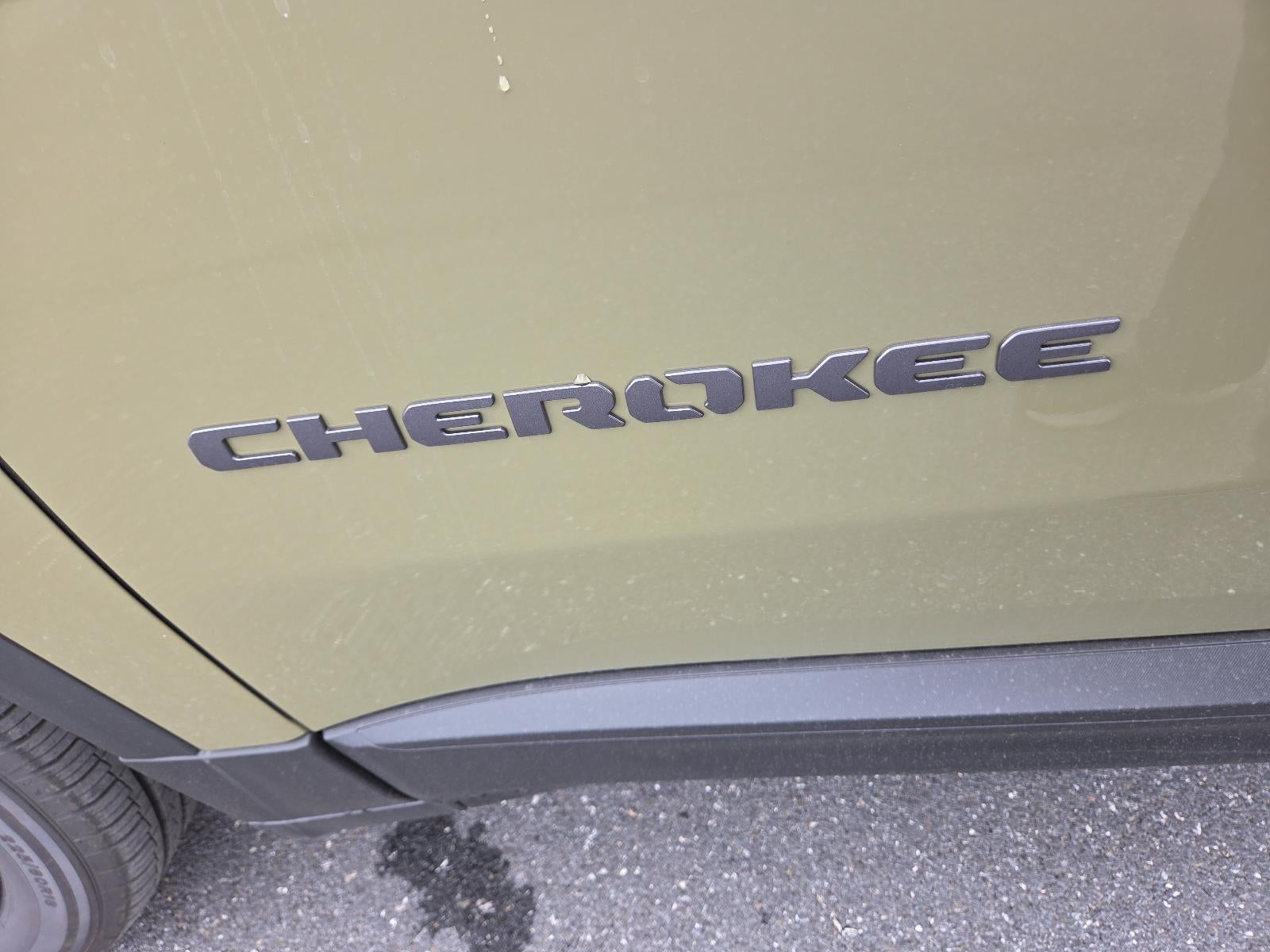 2026 Jeep Cherokee Laredo 4x4