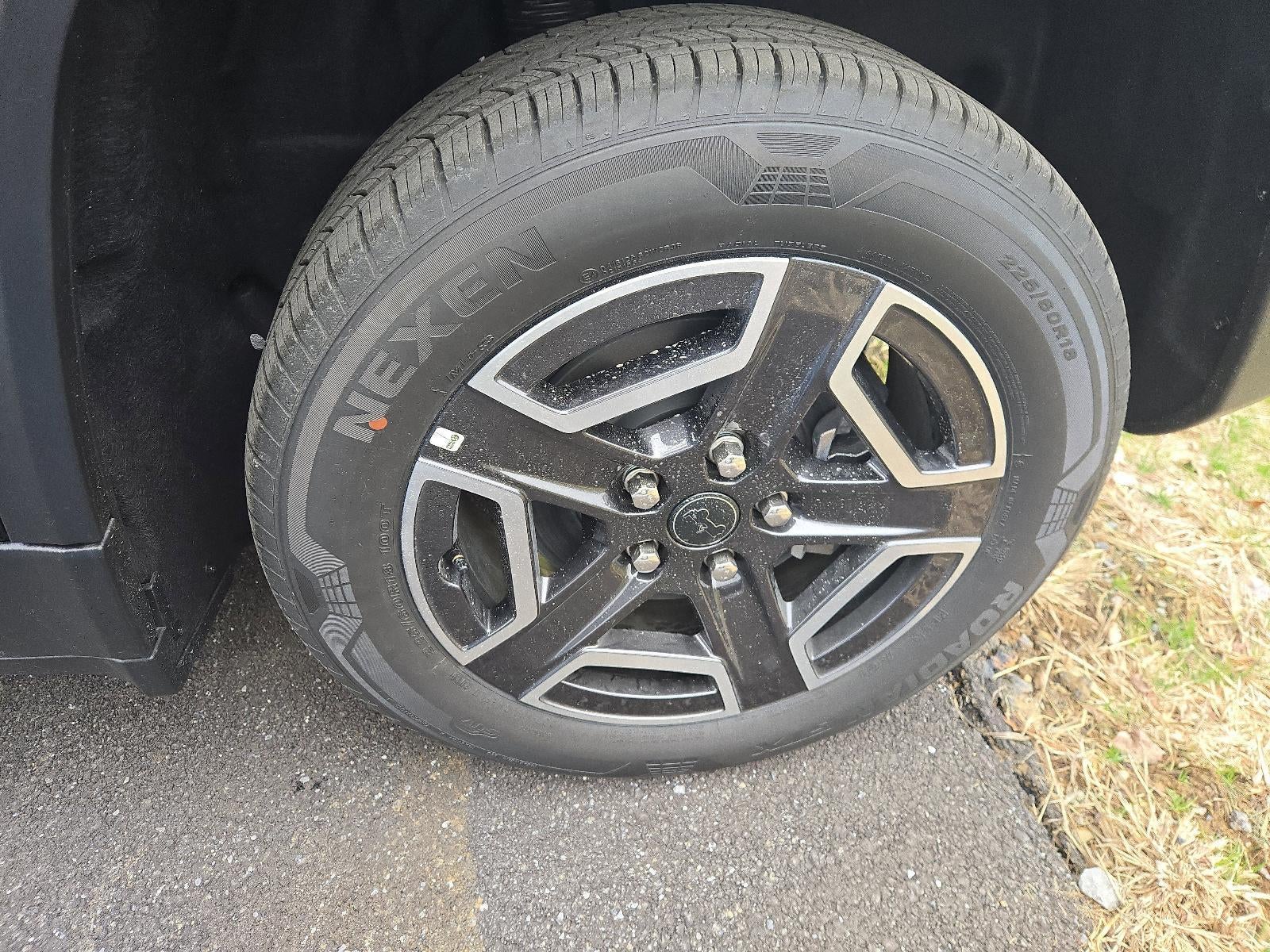 2026 Jeep Cherokee Laredo 4x4