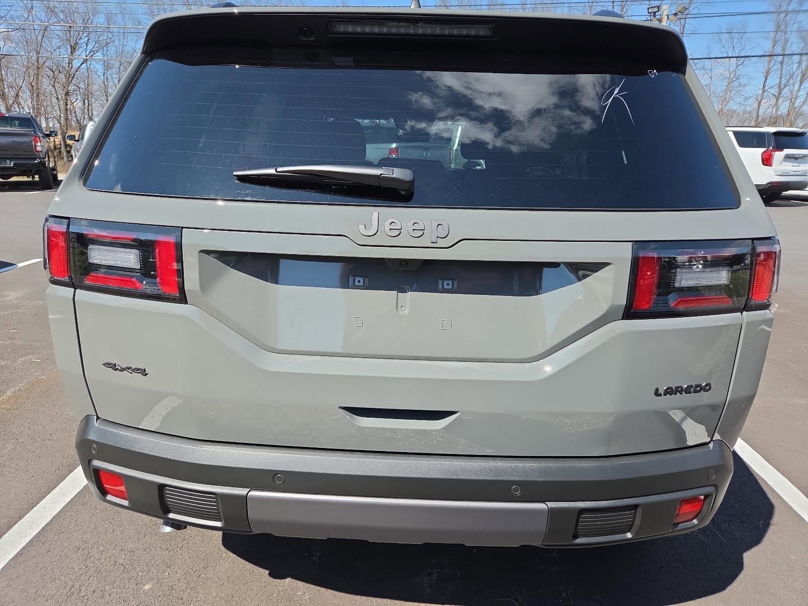 2026 Jeep Cherokee Laredo 4x4