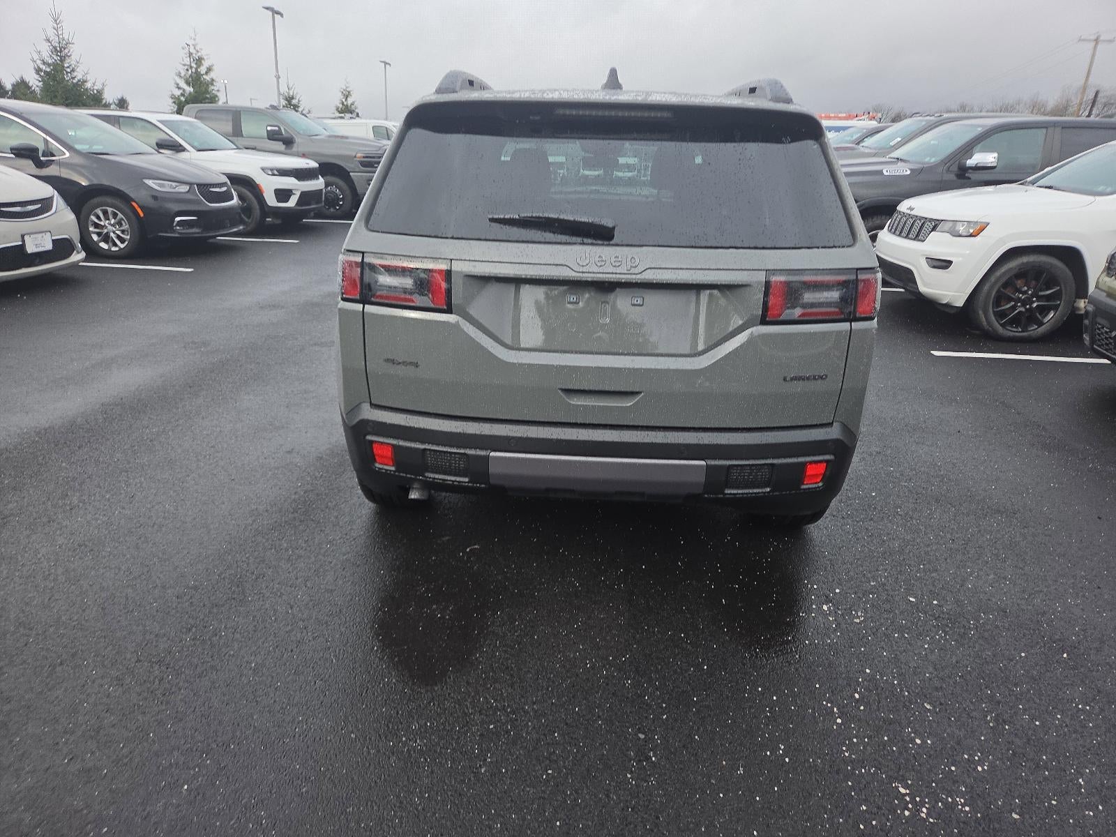 2026 Jeep Cherokee Laredo 4x4