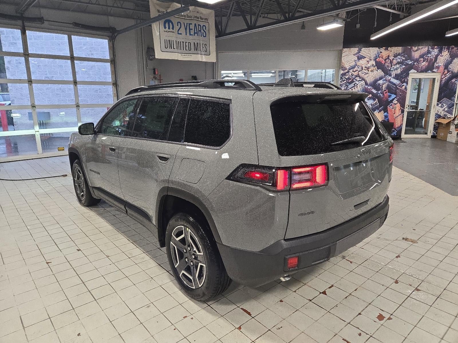 2026 Jeep Cherokee Laredo 4x4