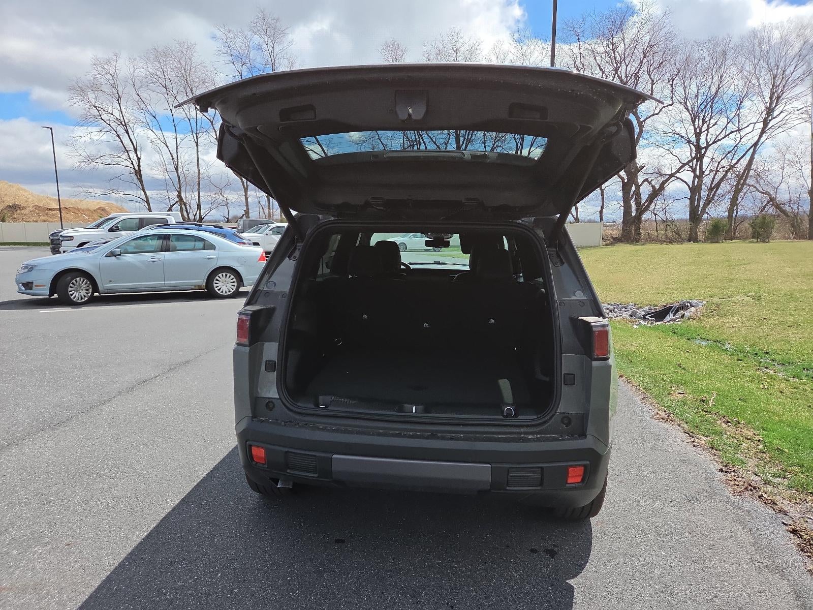 2026 Jeep Cherokee Overland 4x4