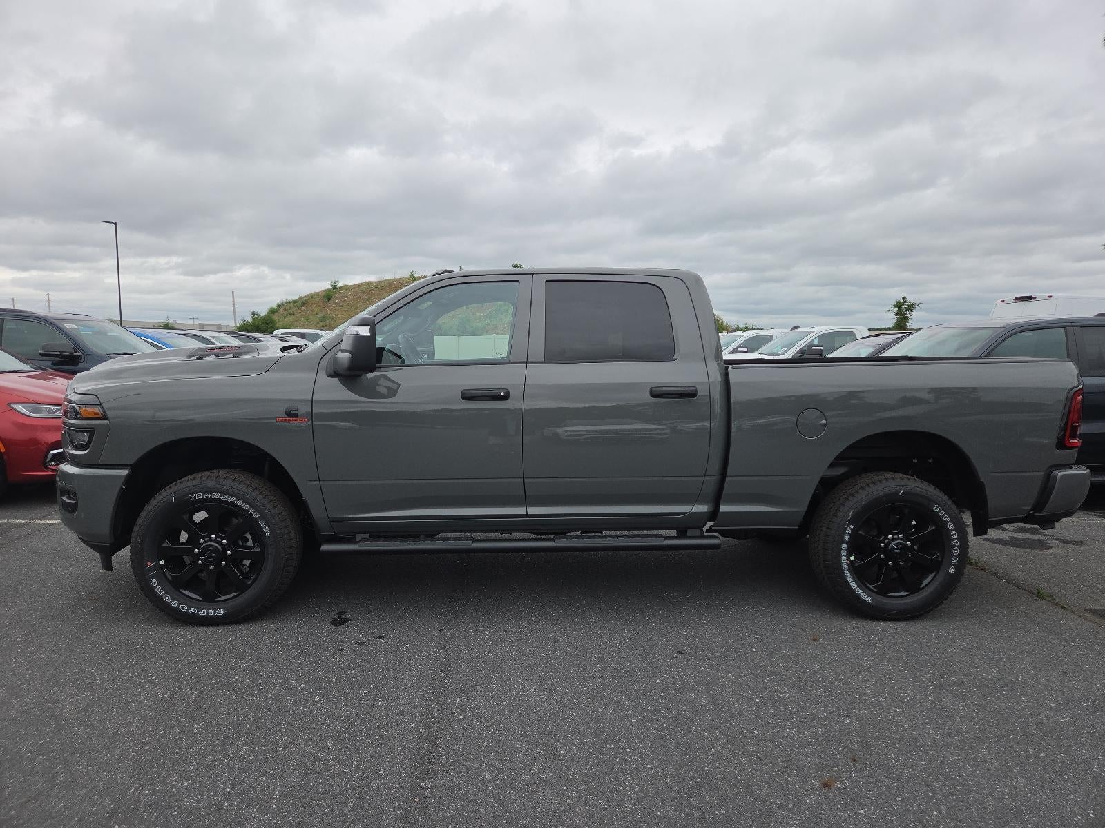 2026 RAM 2500 Black Express 4x4 Crew Cab 6'4" Box