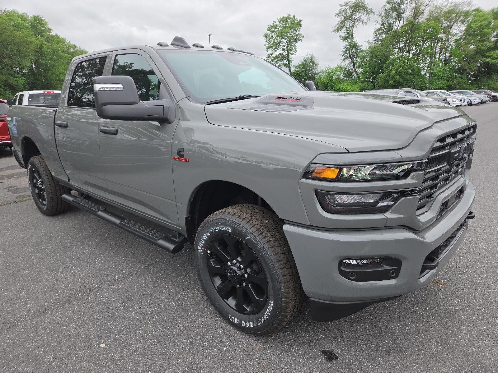 2026 RAM 2500 Black Express 4x4 Crew Cab 6'4" Box
