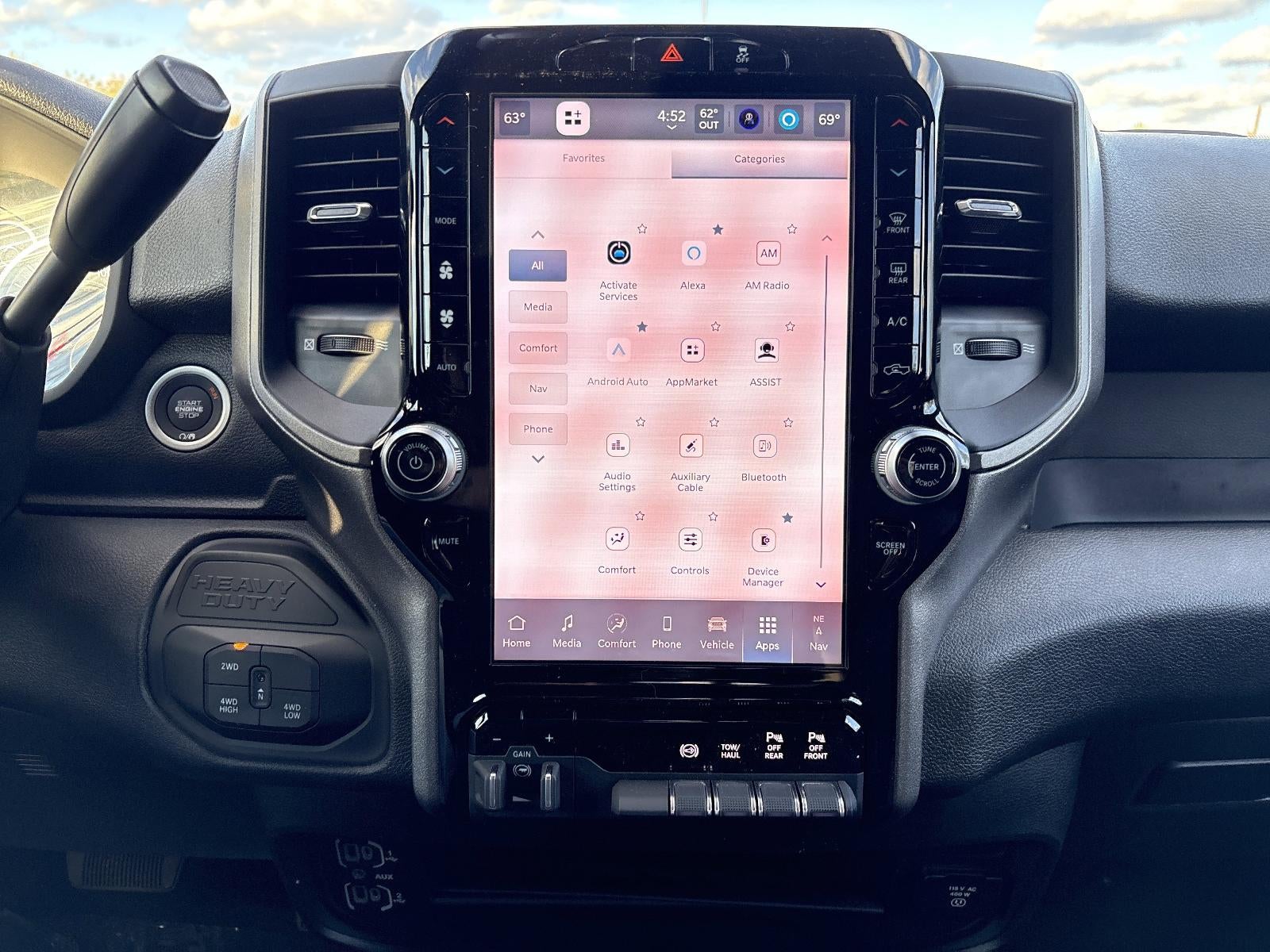 2025 RAM 2500 Tradesman 4x4 Crew Cab 6'4" Box